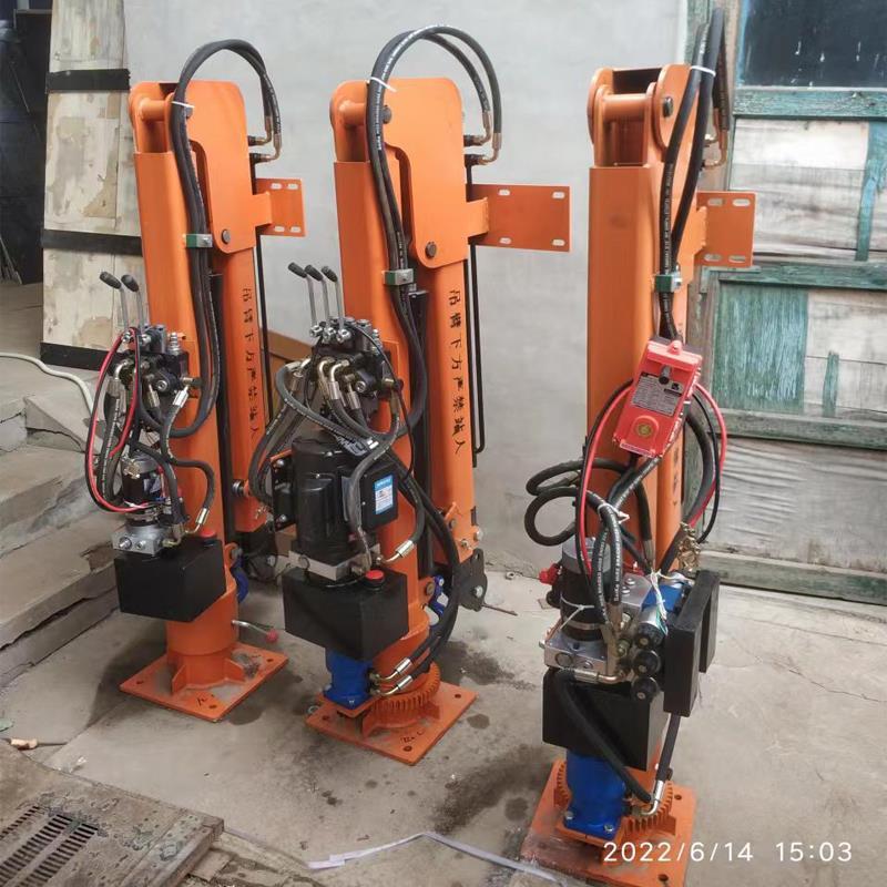 鹤城区重汽蓝牌随车吊 3.2吨 国六动力强 液压驱动 农用自卸起重机